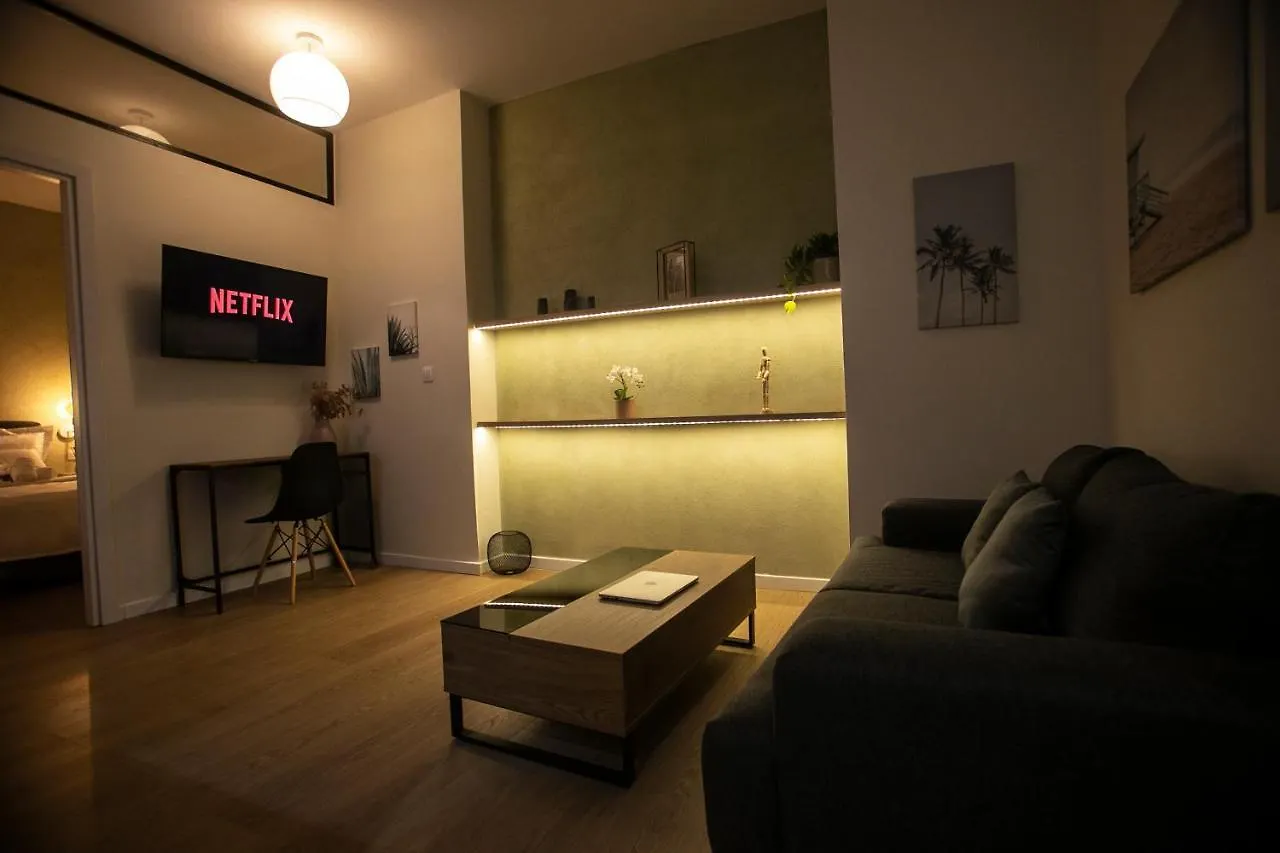Super Fresh Central 1 Bedroom Lux Apartment Thessaloniki Greece